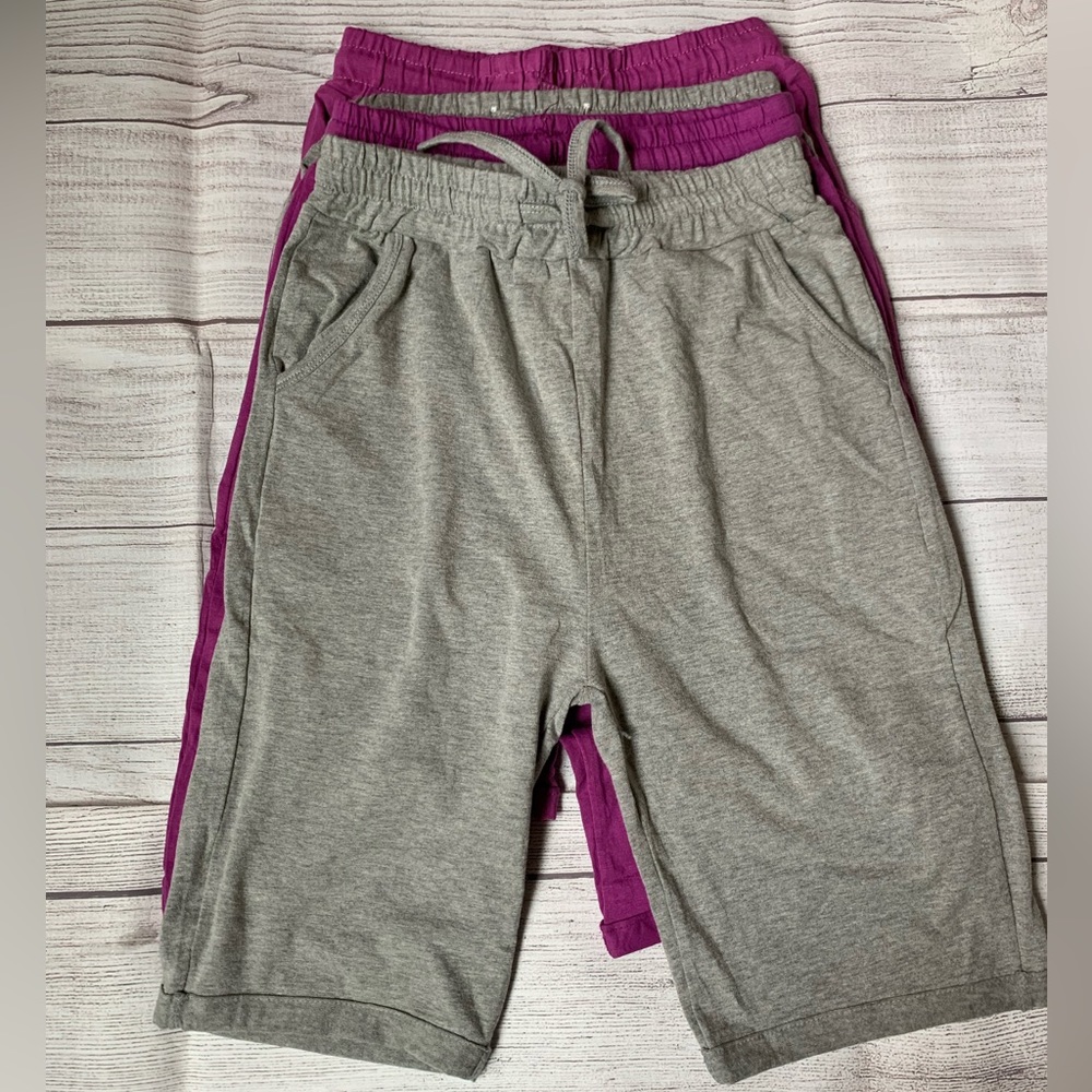 Girl’s 4 packs  Long Short Pants Size 6-7 years Old (Small)